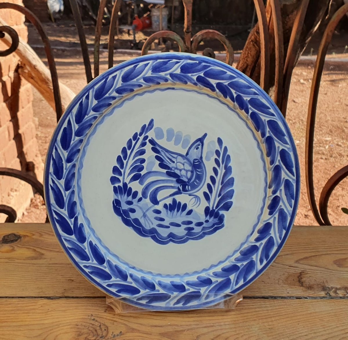 Bird Plate Blue and WhitePlateGorky Gonzalez Store030221 - 57