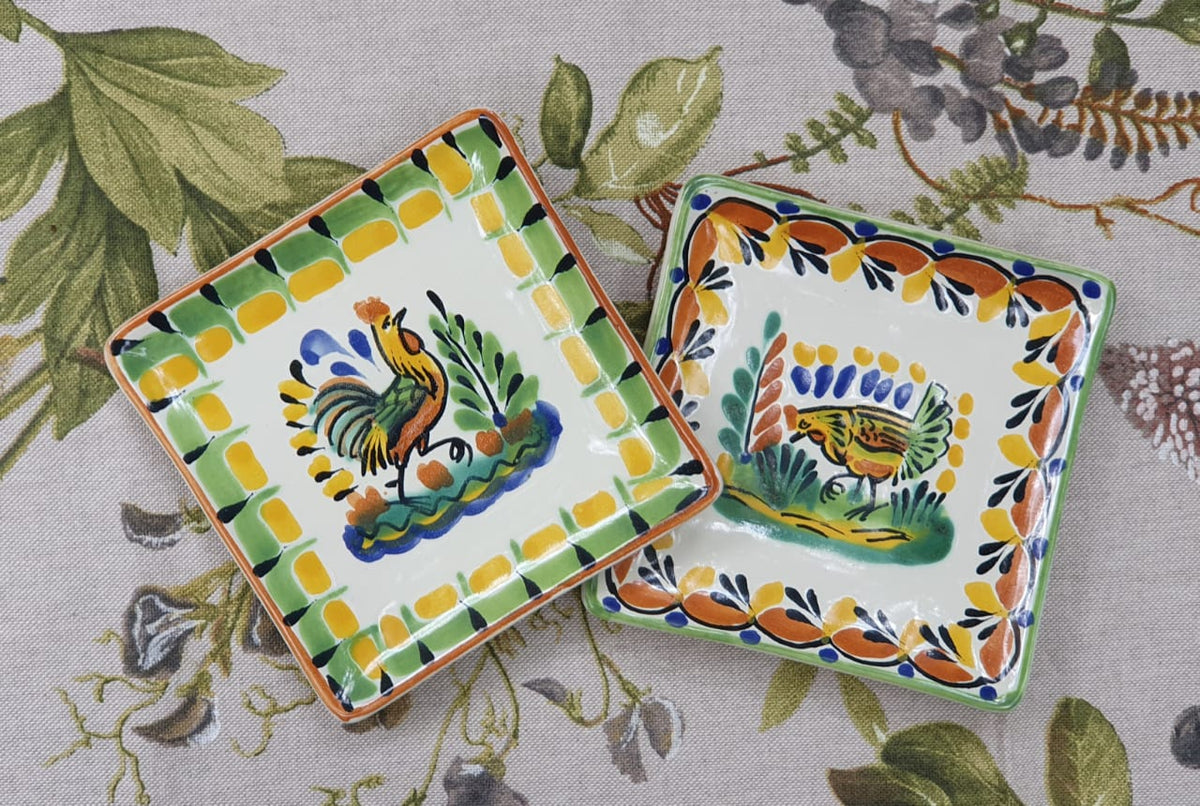 Plato cuadrado de pan de gallo / plato de tapa 5*5" Juego de 2 multicolores