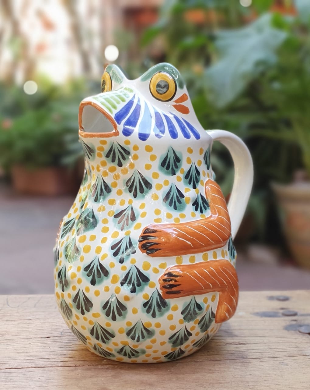 Frog Water Pitcher 50 Oz MultiColors - L