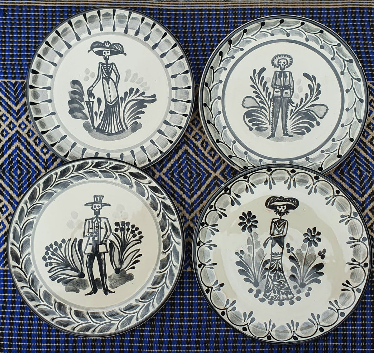 Catrinas Bread Plate / Tapa Plate 6.3"D Set (4 pieces) Black and White