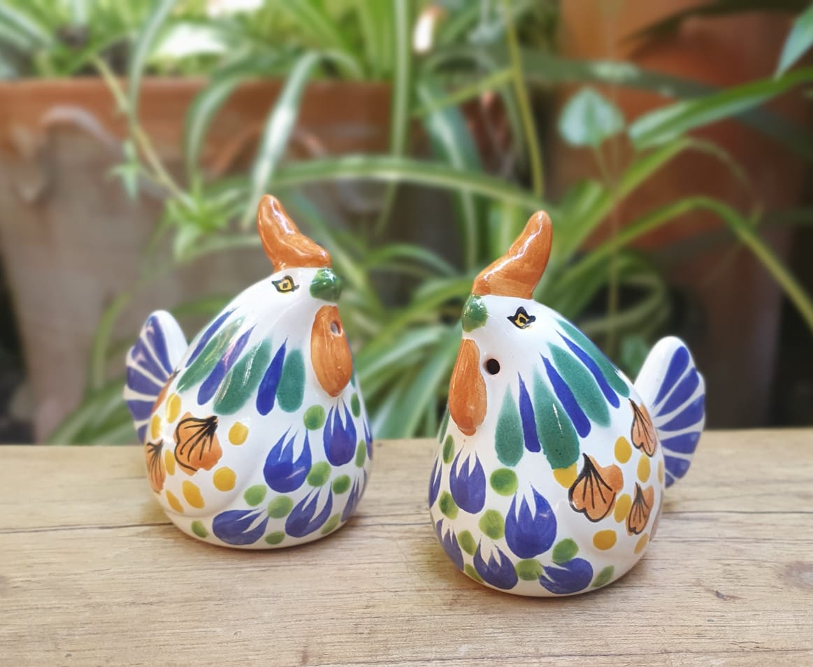 New Rooster Salt and Pepper Shaker Set MultiColors