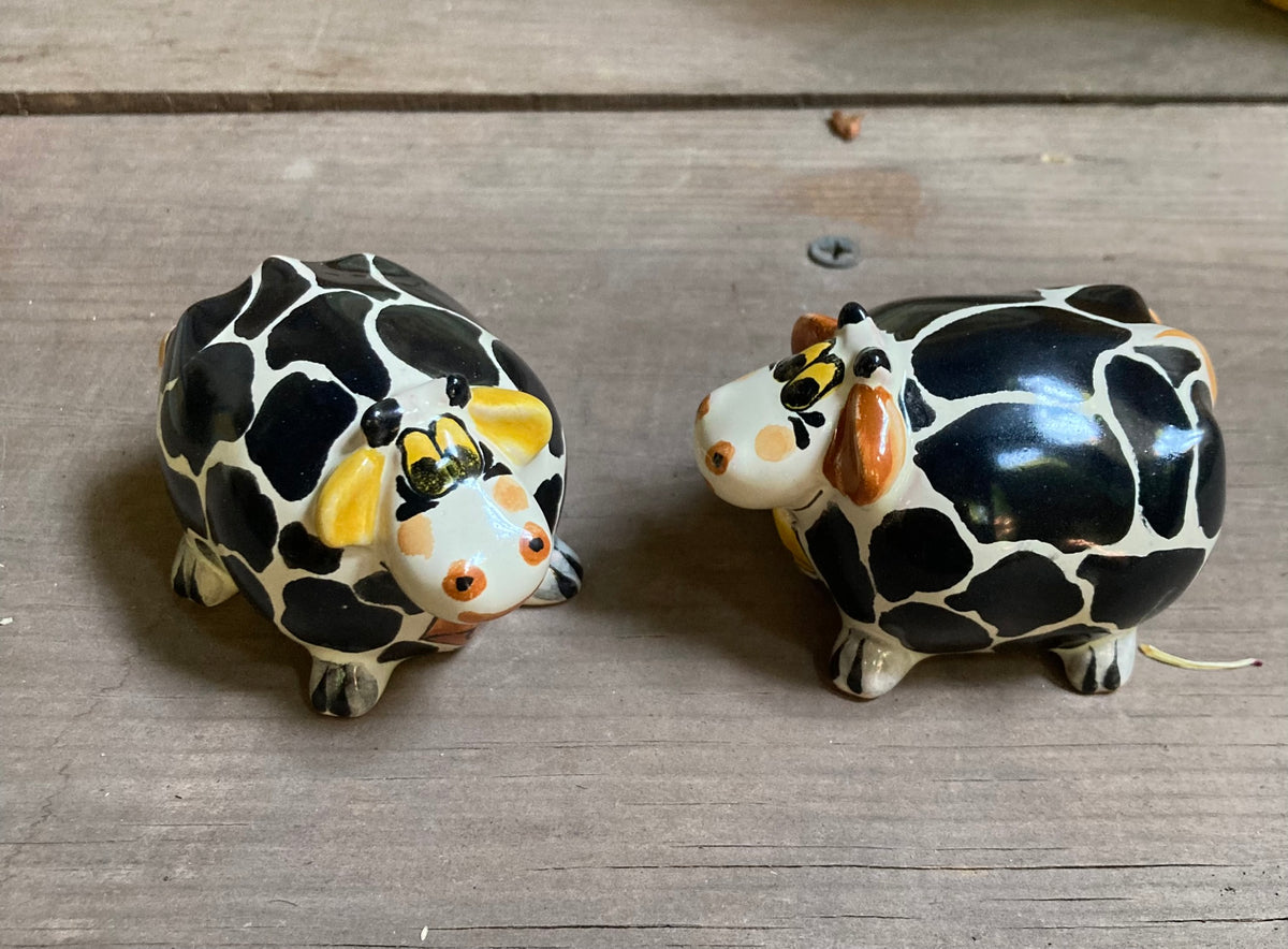 Cow Round Salt and Pepper Shaker Set Black & White