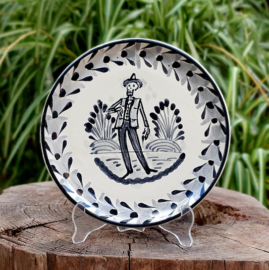 Catrin Bread Plate / Tapa Plate 6.3" D Black and White