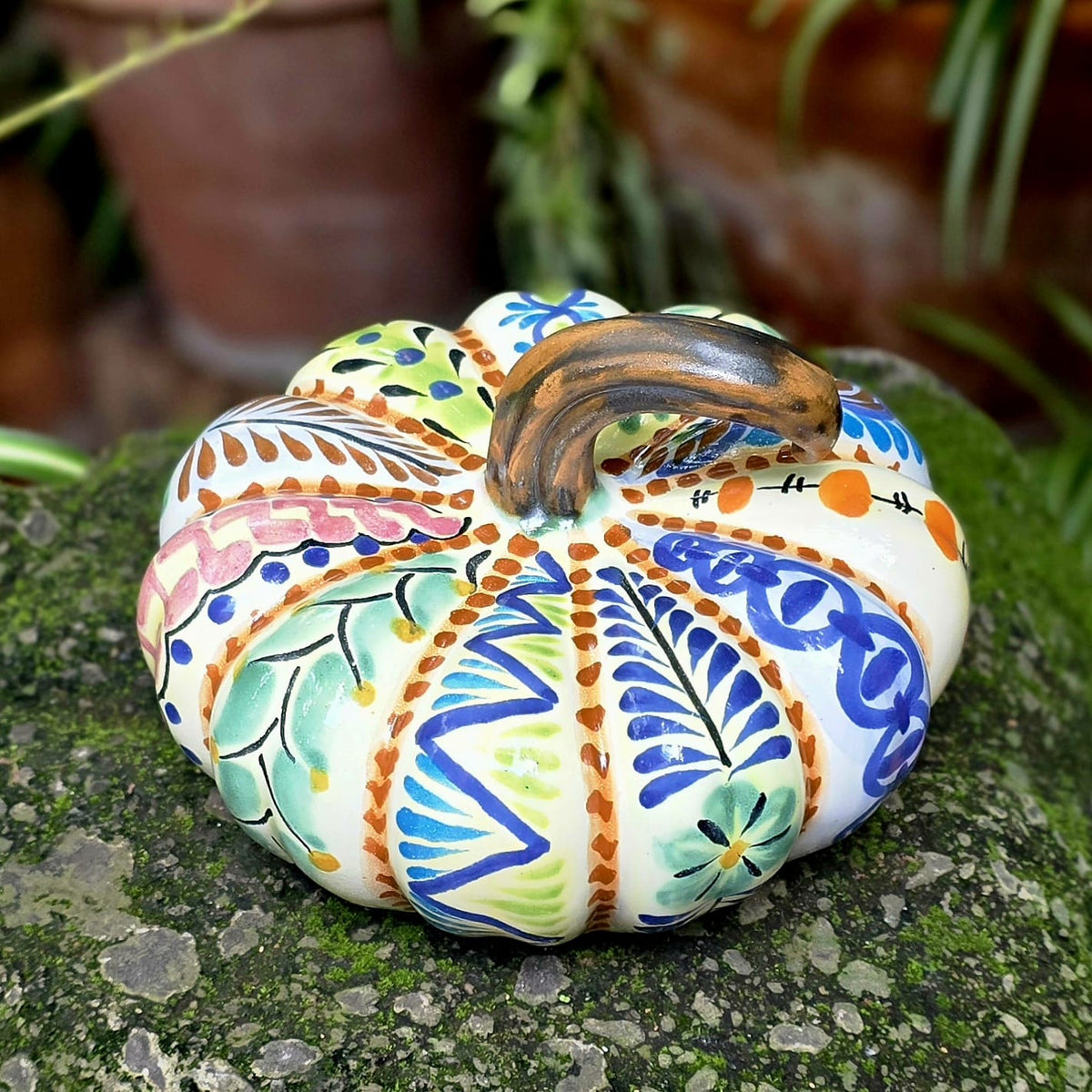 Decorative Ceramics Small Pumpkin 8.7 in D - Happy Borders