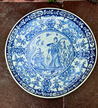 Fuente Decorativa Motivo Morisco III Azul y Blanco 