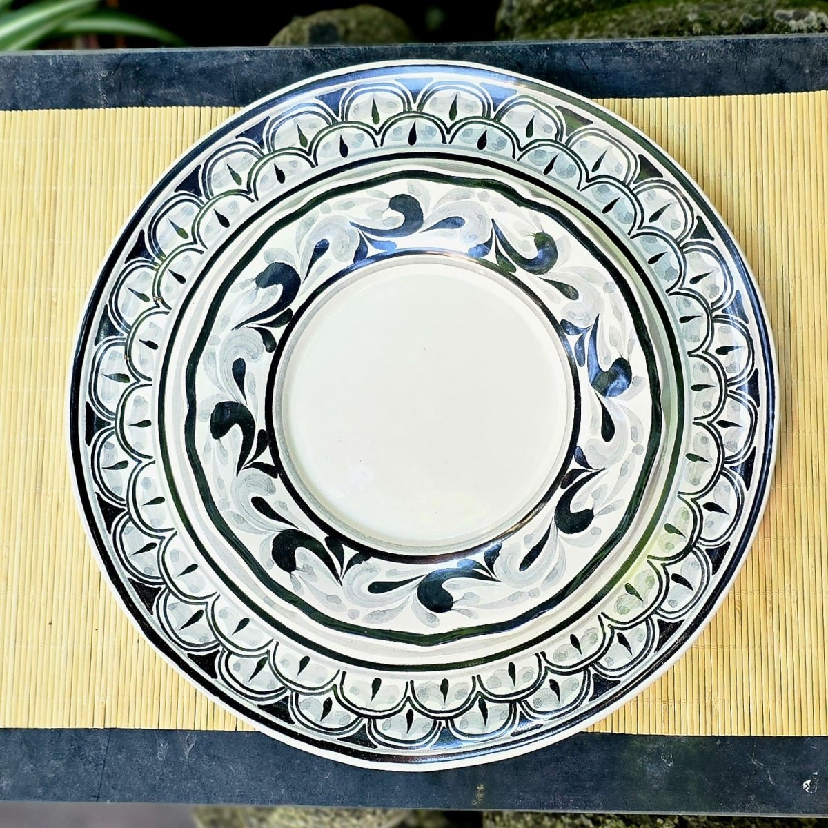 Dinnerware Set (2 pieces) Black and whiteDish SetGorky Gonzalez Store240912 - 04