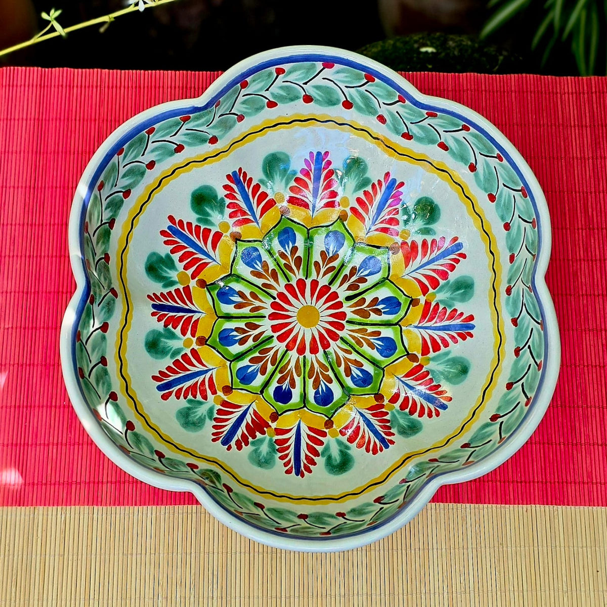 Flower Shape Service Salad Bowl Set of 3 Sizes MultiColors