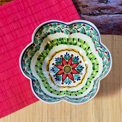 Flower Shape Service Salad Bowl Set of 3 Sizes MultiColors