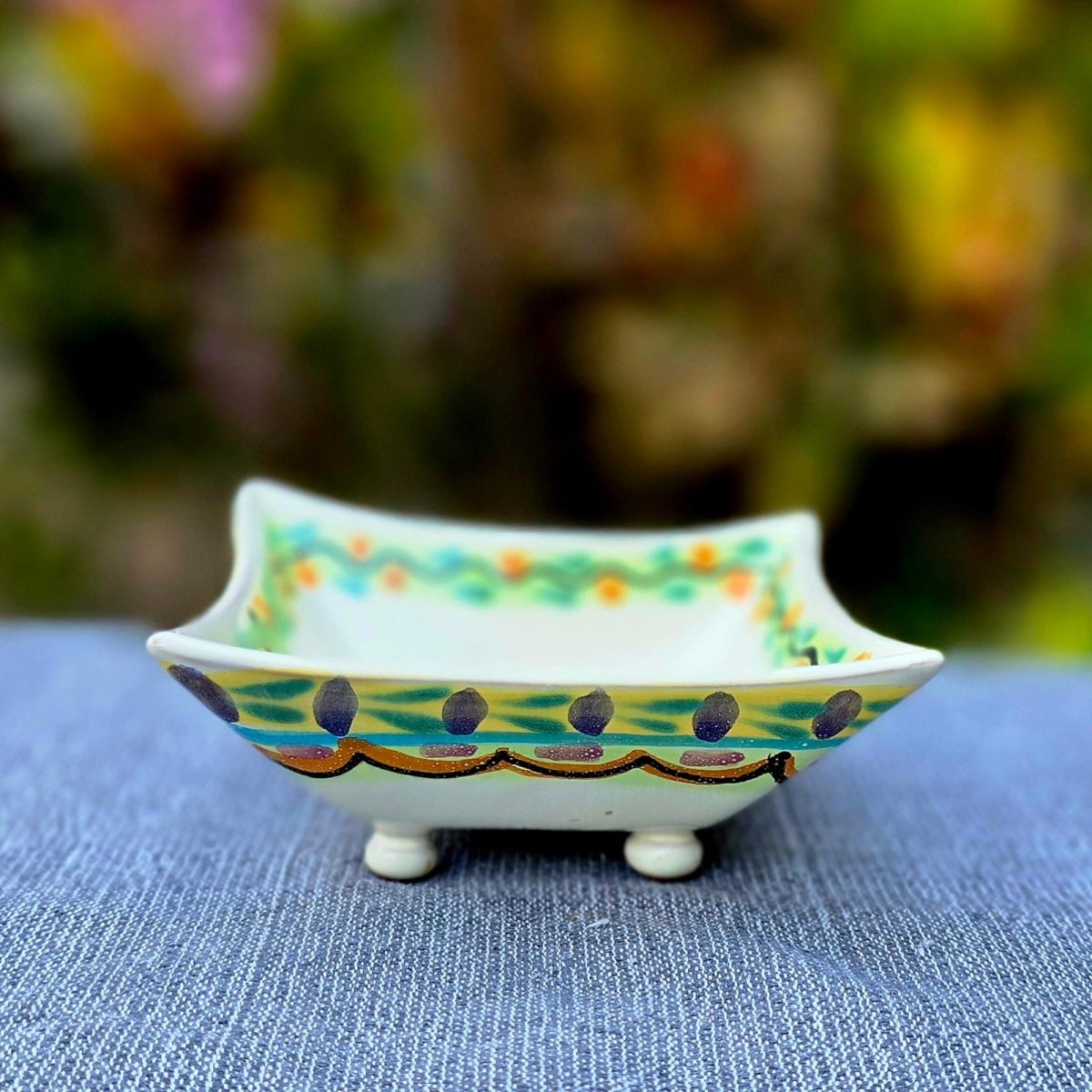 Flower Square footed saucer 5x5 in Happy BordersSaucersGorky Gonzalez Store240726 - 09