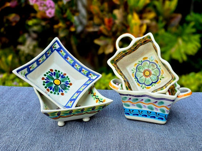 Flower Square footed saucer and Square Basket Happy BordersSaucersGorky Gonzalez Store240726 - 11