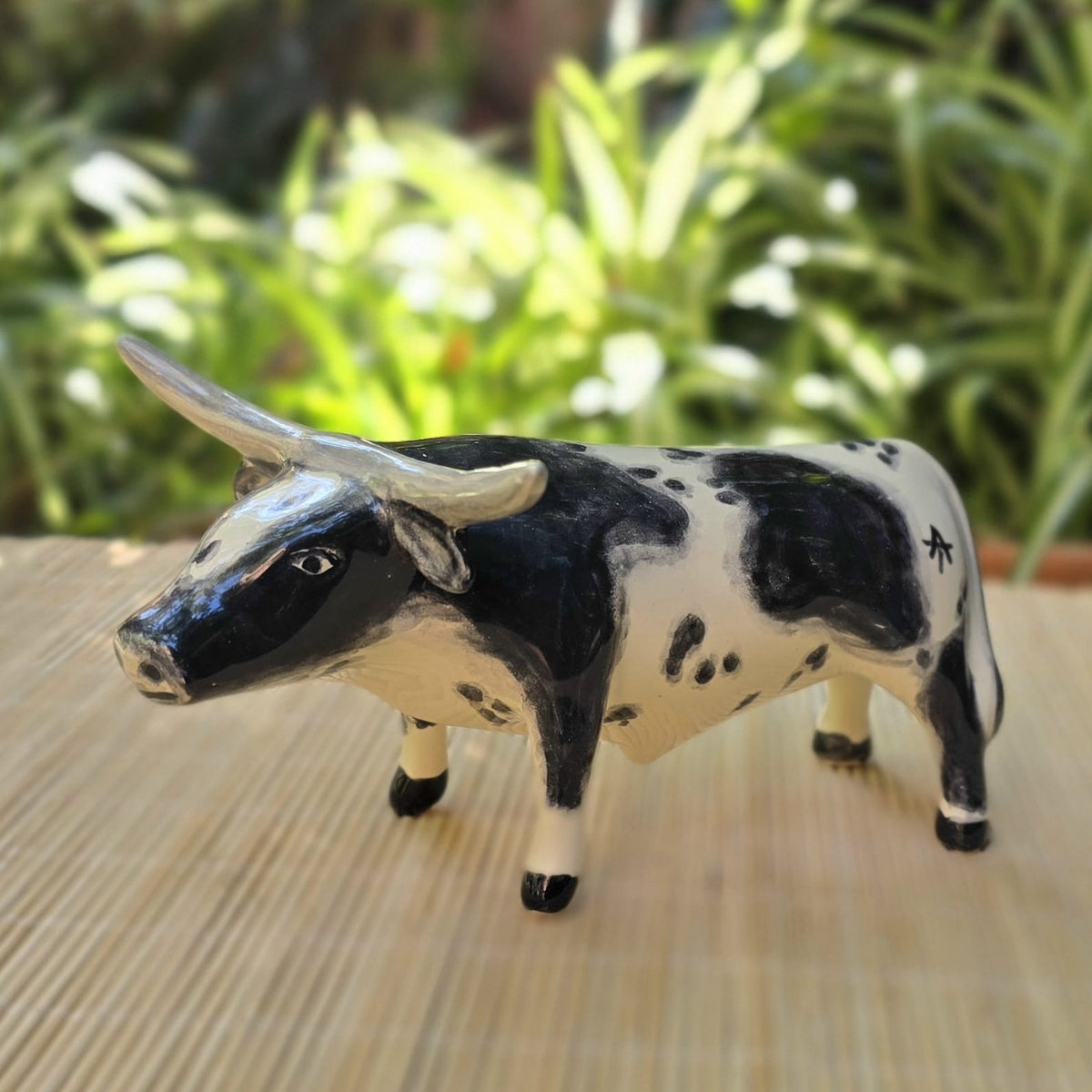 LongHorn Figure 3 in H - Black