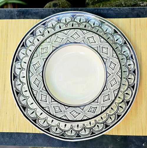 Pasta Plates Set (2 pieces) Black and white