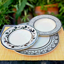 Dinnerware Set (3 pieces) Black and white (One Service)