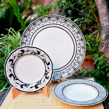 Dinnerware Set (3 pieces) Black and white (One Service)