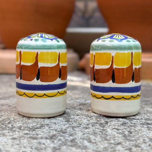 Small Cilindrical Salt and Pepper Shaker Set Multicolors