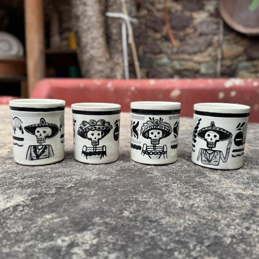 Catrina Coffee Mug Set of 4 pieces 12 to 14 Oz Black and White