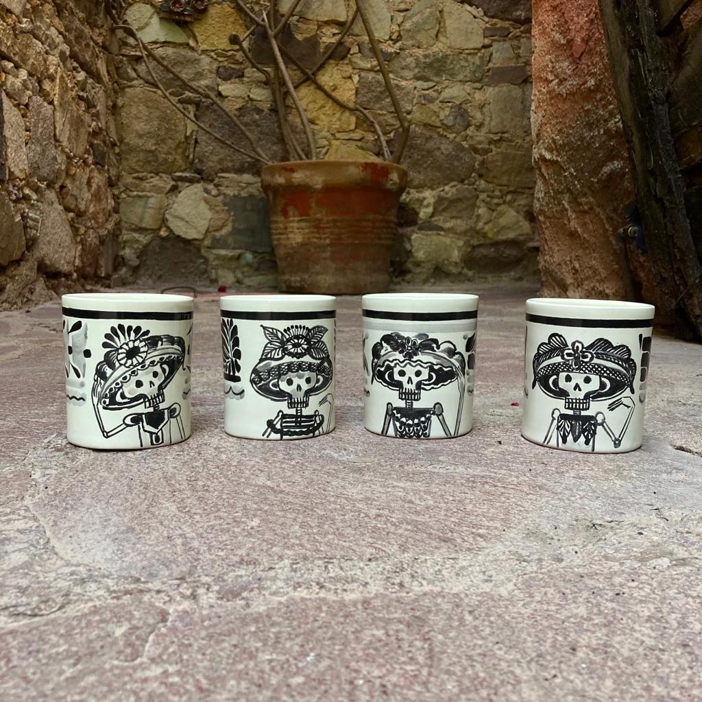 Catrina Coffee Mug Set of 4 pieces 12 to 14 Oz Black and White