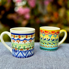 Coffee Mugs Set of 2 Happy Borders