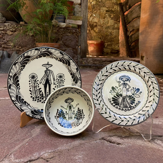 Catrina & Catrin Dish Set of 3 pieces Black and White