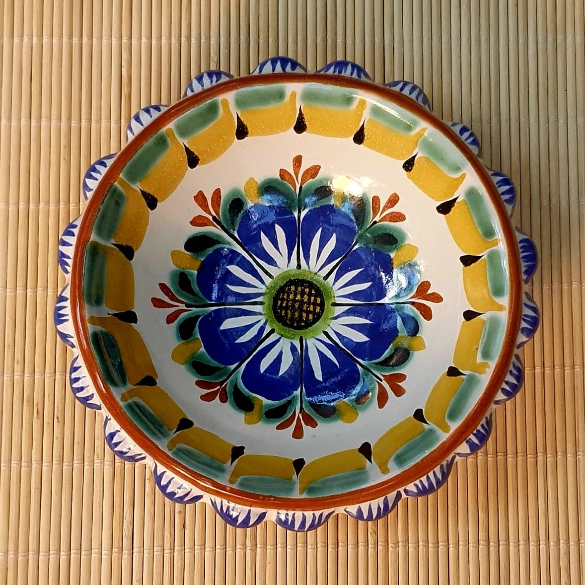 Flower Shape Mini Snack Bowl 5 in D MultiColors