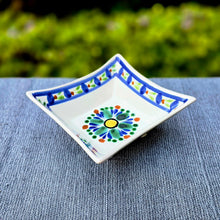 Flower Square footed saucer 5x5 in Happy Borders