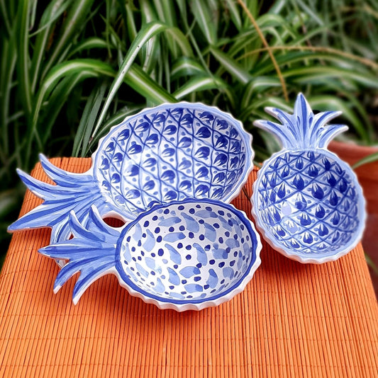 Juego de 3 cuencos para aperitivos de piña en azul y blanco 