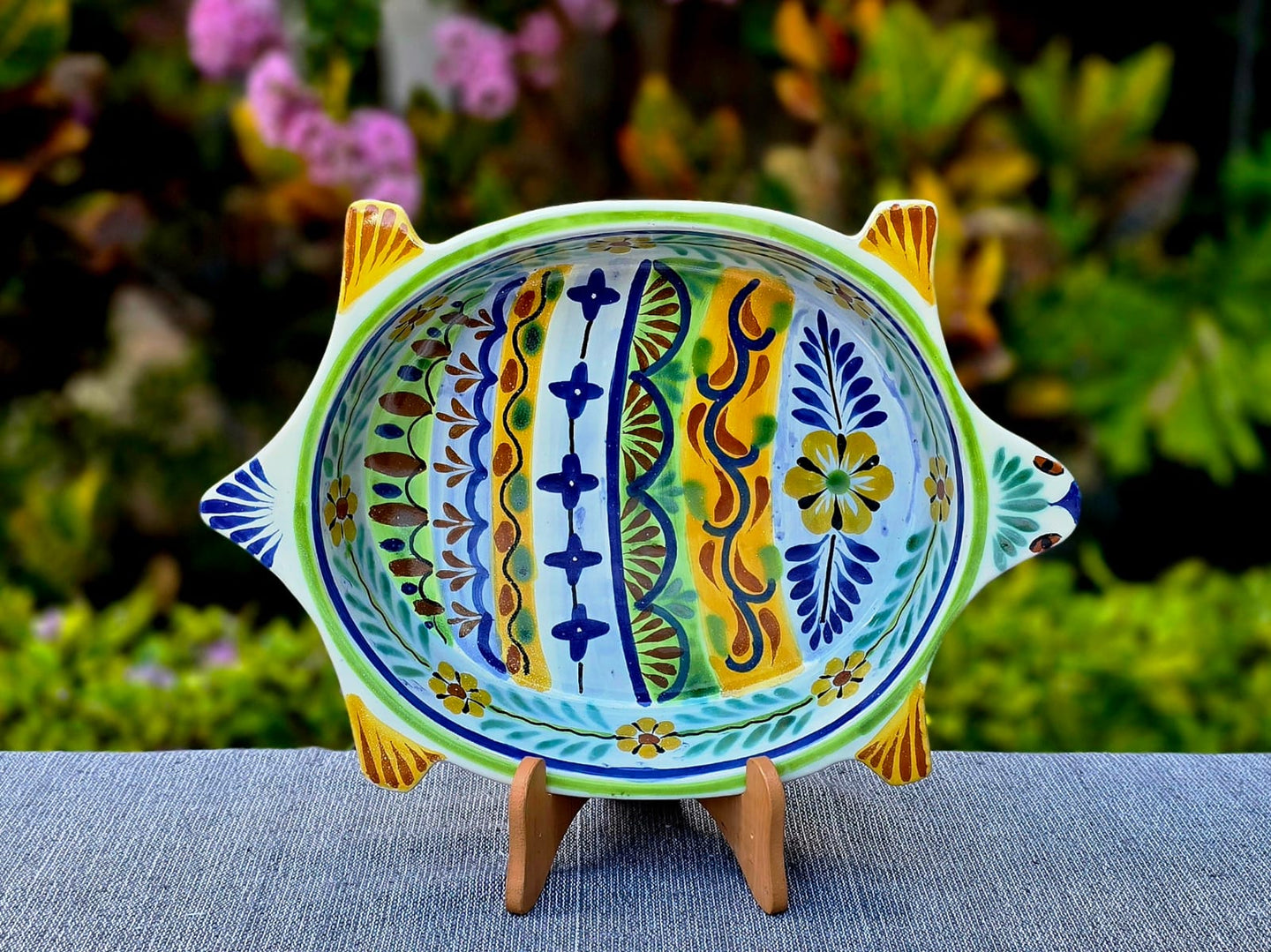 Turtle Salad Bowl 12 in L x 8.5 in W - Happy Borders