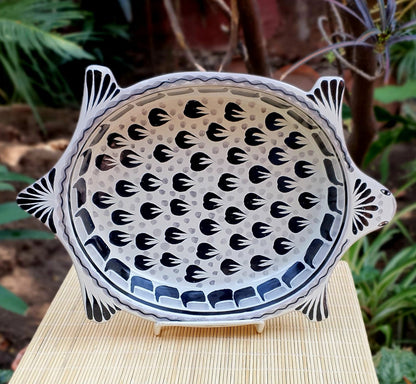 Turtle Salad Bowl 12 in L x 8.5 in W Black and White