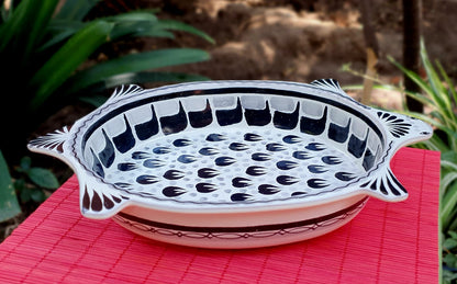 Turtle Salad Bowl 12 in L x 8.5 in W Black and White