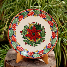 Poinsettia Plates christmas colors