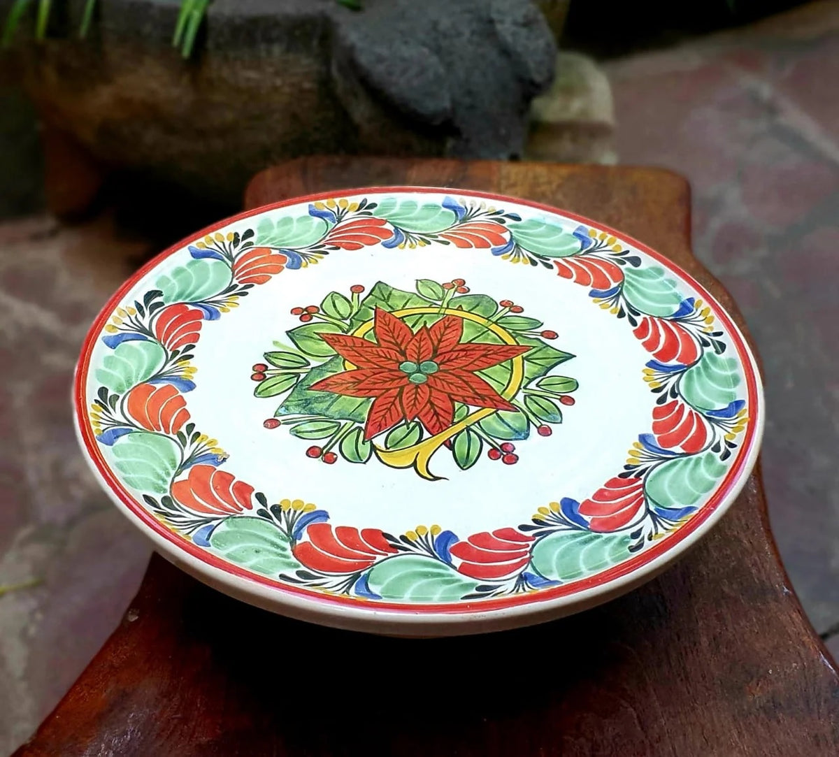 Poinsettia Cake Stand Christmas Colors