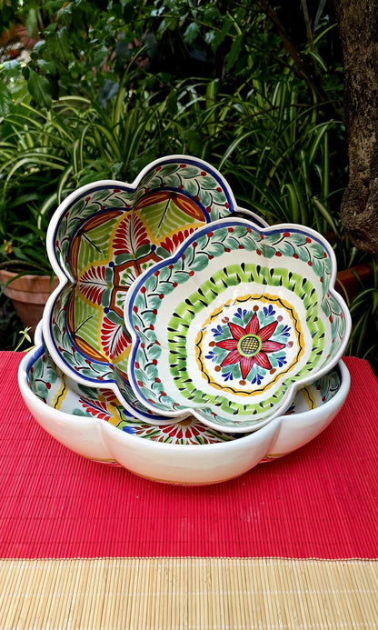 Flower Shape Service Salad Bowl Set of 3 Sizes MultiColors