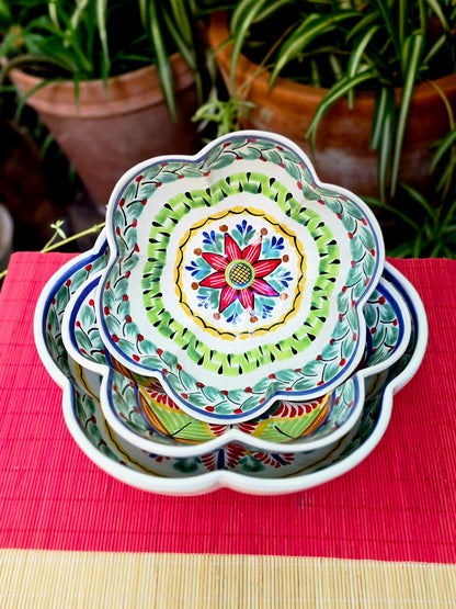 Flower Shape Service Salad Bowl Set of 3 Sizes MultiColors
