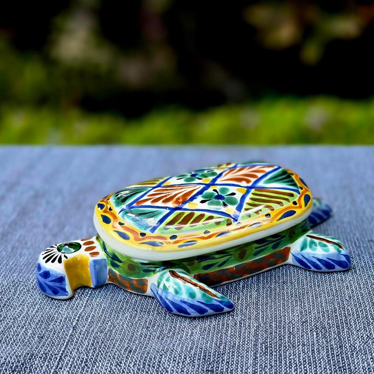 Turtle Salad Bowl and two turtle box - Happy BordersSalad BowlGorky Gonzalez Store240805 - 01