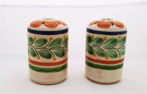 Small Cilindrical Salt and Pepper Shaker Set Green Colors