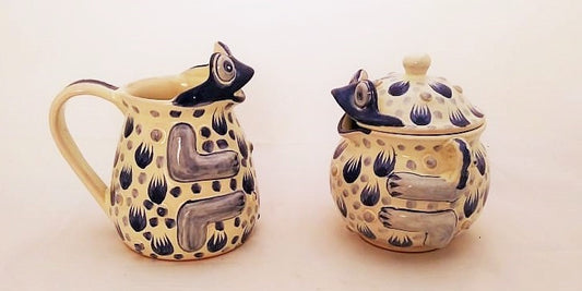 Frog Set of Creamer and Sugar in Blue Colors