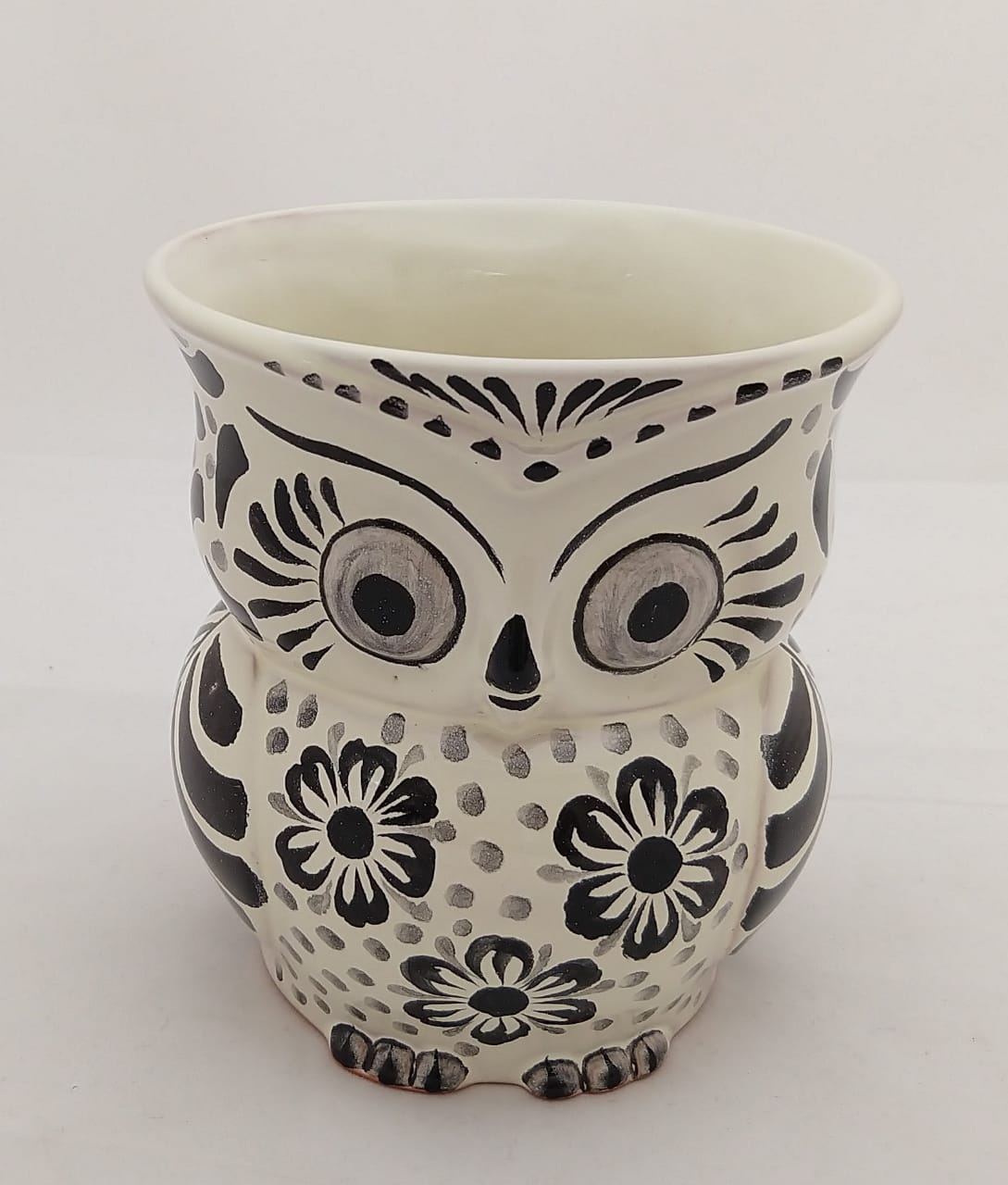 large owl plant pot Owl Flower Pot 5.5" Height Black and White Ceramic hand made Mexico