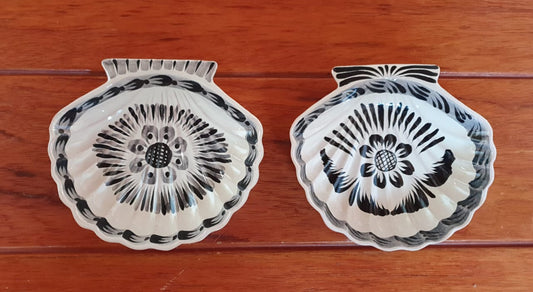 Shell Dish Plate 4.7*5 inches Black and White Set (2 Pieces)