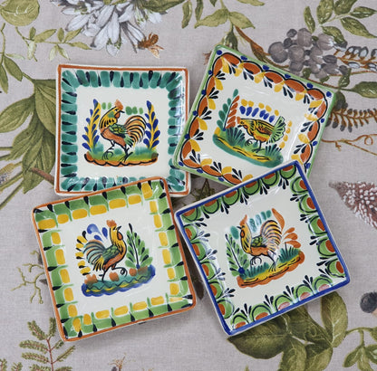 Plato cuadrado de pan de pollos / plato de tapa 5*5" Juego de 4 multicolores 