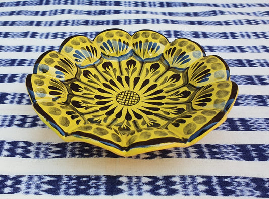 Flower Shape Footed Snack Dish 7" D Choose Your Favorite Contemporary Color