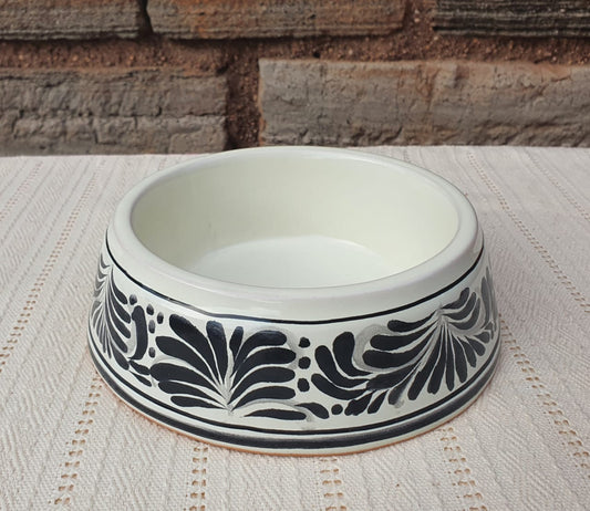 Dog Bowl Black and White