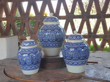 Decorative Vase w/Lid Set of 3 pieces (11, 13, 15 in H) Morisco Pattern Blue and White
