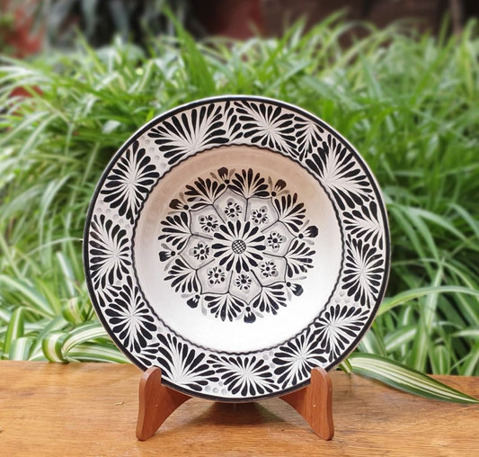 Flower Cereal-Pasta-Soup Bowl Flat Border I Black and White