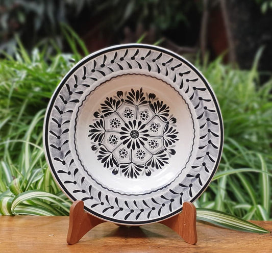 Flower Cereal-Pasta-Soup Bowl Flat Border III Black and White