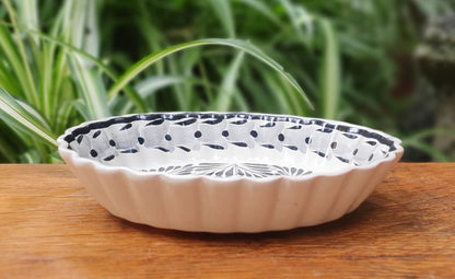 Oval Soap Dish Black and White II