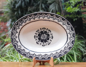 Flower medium oval platter 15.6 x 11.8 inches black and white
