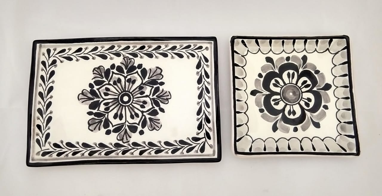 Flower Tray Wave Rectangular & Bread Square Plate B & W