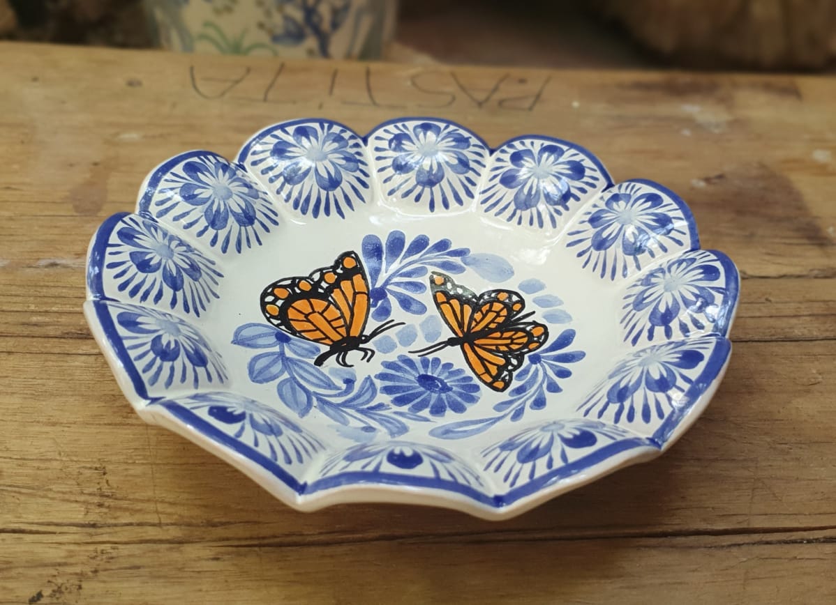 Monarch Butterfly Flower Shape Footed Snack Dish 7" D Blue and White