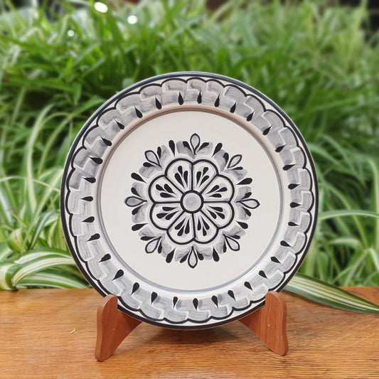 Flower Plates Black and White