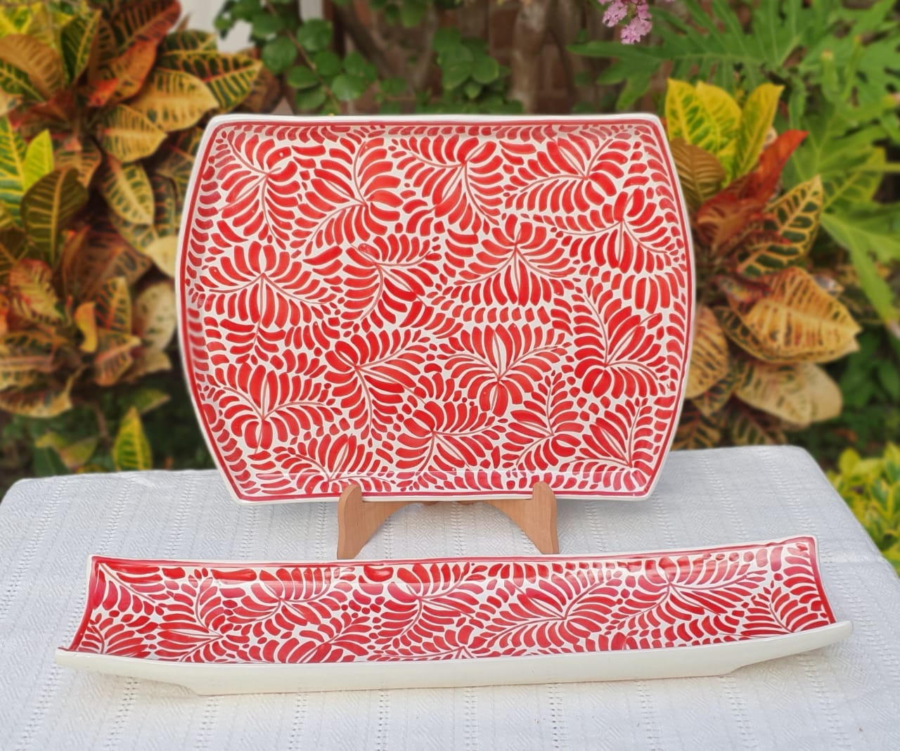 Tray / Snack Set of 2 pieces Milestones Pattern Red and White